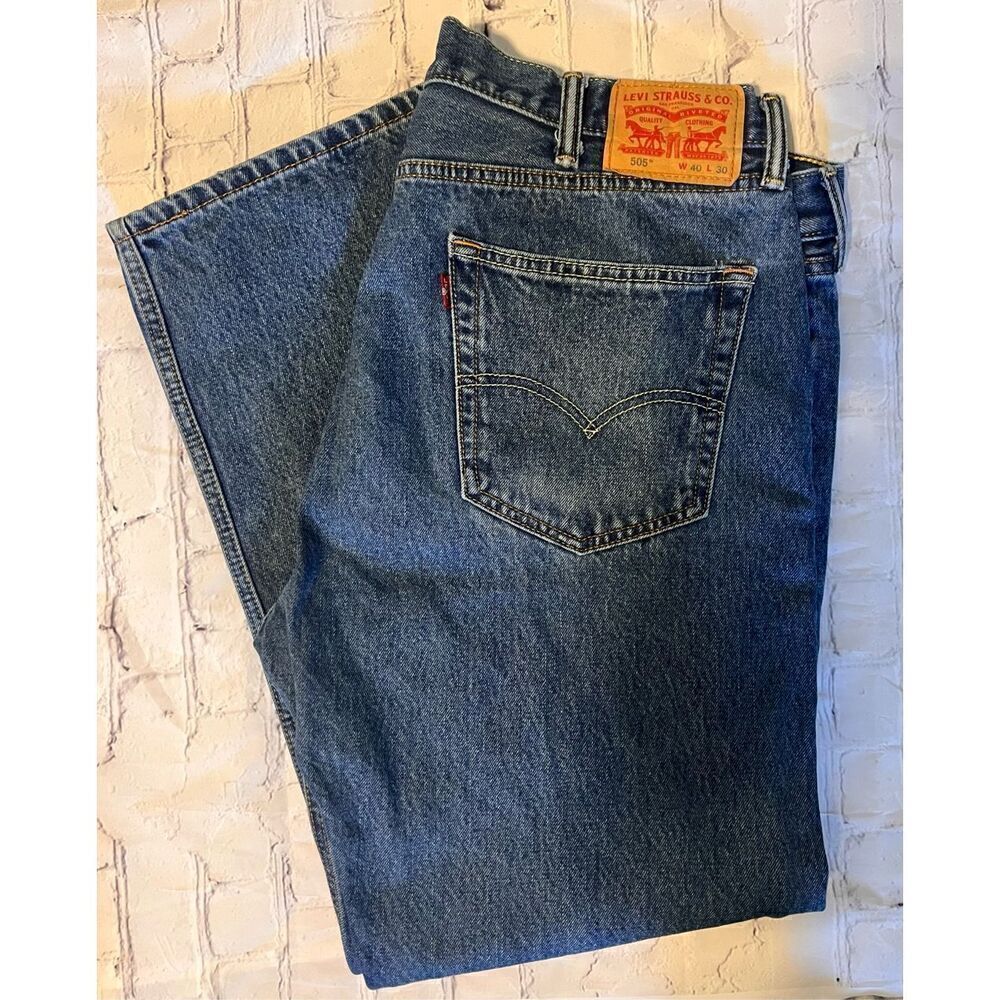 Levi's Men's 40x30 505 Regular Fit Jeans Medium Wash Classic Straight Leg Denim